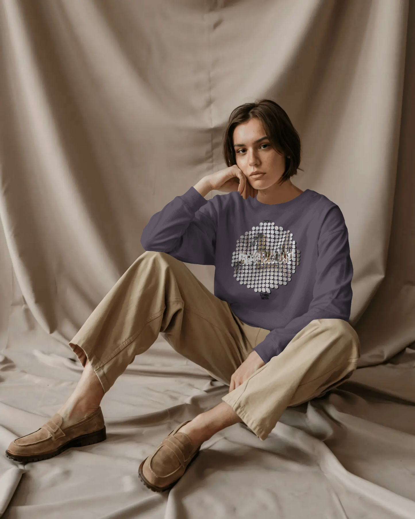 Retro-Fit Spotted City Circle Sweatshirt